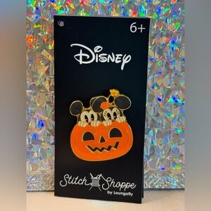 ✨ Disney Pin ~ Mickey & Minnie in Pumpkin 🎃 Stitch Shoppe by Loungefly LR 2022 ✨